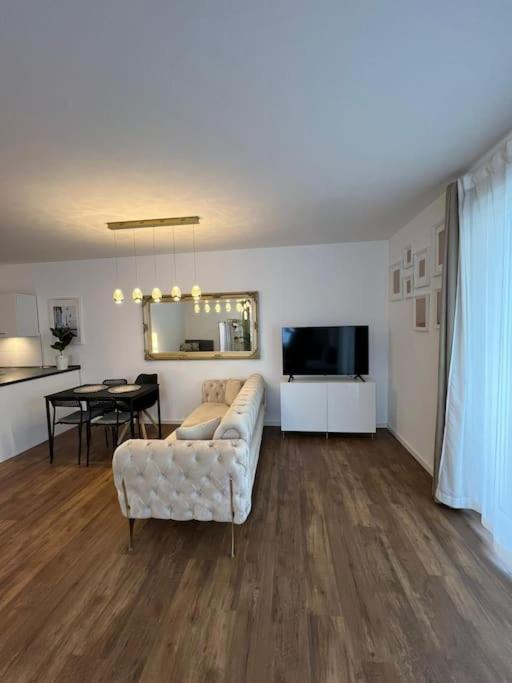 Moderne Wohnung Mit 4 Betten 波鸿 外观 照片